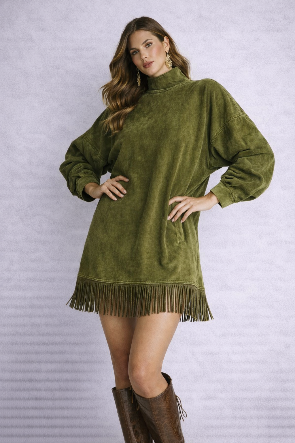 Gabriela ║ Suede dress with high neck and fringe 