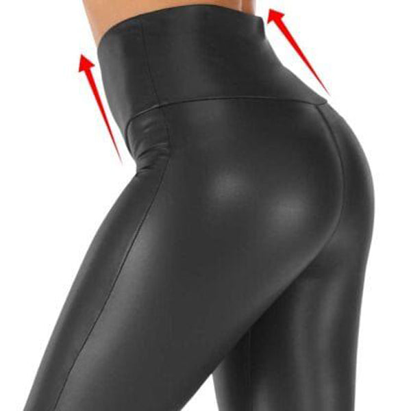 Leggings de ecopiel con cintura alta que moldean la figura y realzan las curvas.
Cómodos, elásticos y perfectos tanto para looks diarios como de noche.
